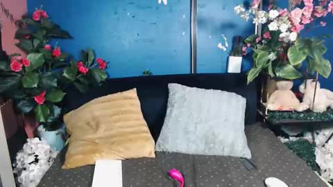 littleindianmilf online show from March 23, 2026, 8:40 am