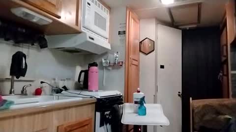 littleleo96 online show from March 27, 2026, 5:02 am