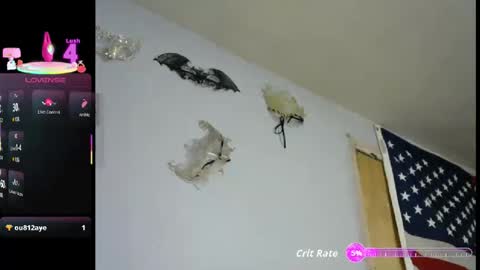 Snapshot of littlemask chatting on April 27, 2026, 6:06 pm Tittygirl8 online show from April 27, 2026, 6:06 pm