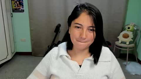 Snapshot of littleprety6969 chatting on October 24, 2025, 5:37 am Mia Wednesday to Sunday 730 am to 1030 am Colombian Hour D online show from October 24, 2025, 5:37 am