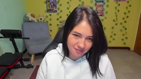 Snapshot of littleprety6969 chatting on November 16, 2025, 10:59 pm Mia Wednesday to Sunday 730 am to 1030 am Colombian Hour D online show from November 16, 2025, 10:59 pm