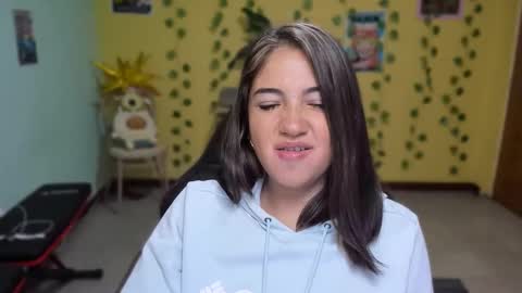 Snapshot of littleprety6969 chatting on February 20, 2026, 4:09 am Mia Wednesday to Sunday 730 am to 1030 am Colombian Hour D online show from February 20, 2026, 4:09 am