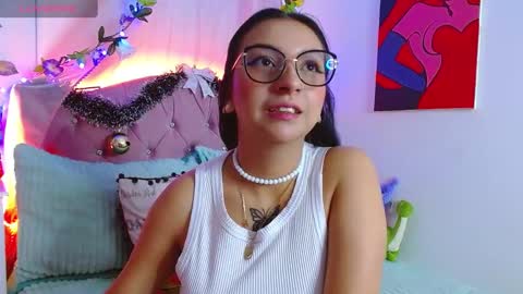 Snapshot of littlerouse_ chatting on December 10, 2024, 2:05 am Ruby Rouse online show from December 10, 2024, 2:05 am