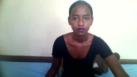 Snapshot of littlesandie chatting on February 12, 2025, 5:15 am littlesandie online show from February 12, 2025, 5:15 am