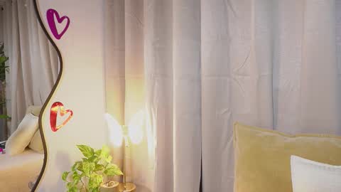 Snapshot of littletammy_ chatting on January 6, 2026, 2:54 pm littletammy_ online show from January 6, 2026, 2:54 pm