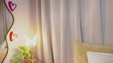 Snapshot of littletammy_ chatting on January 15, 2026, 4:00 pm littletammy_ online show from January 15, 2026, 4:00 pm