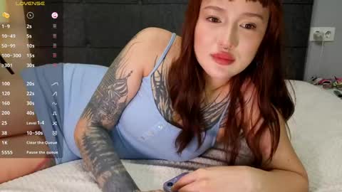 littlewetsonia online show from April 12, 2026, 9:53 pm
