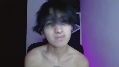 Snapshot of littlextrem chatting on March 18, 2026, 2:37 am Eros online show from March 18, 2026, 2:37 am