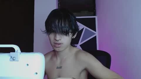Snapshot of littlextrem chatting on March 23, 2026, 1:42 am Eros online show from March 23, 2026, 1:42 am