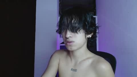 Snapshot of littlextrem chatting on March 31, 2026, 1:40 am Eros online show from March 31, 2026, 1:40 am