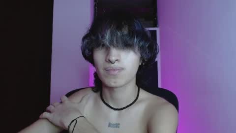 Snapshot of littlextrem chatting on April 7, 2026, 1:39 am Eros online show from April 7, 2026, 1:39 am