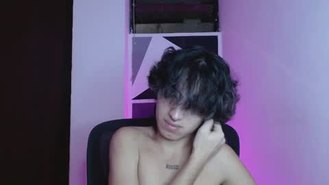 Snapshot of littlextrem chatting on April 9, 2026, 6:19 am Eros online show from April 9, 2026, 6:19 am