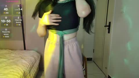 nana online show from February 27, 2025, 2:21 pm