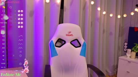 Snapshot of liv_fay chatting on February 4, 2025, 7:55 pm Liv 3 online show from February 4, 2025, 7:55 pm