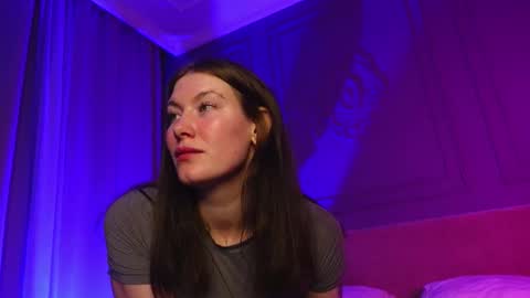 Snapshot of liv_fay chatting on November 20, 2025, 2:06 pm Liv 3 online show from November 20, 2025, 2:06 pm