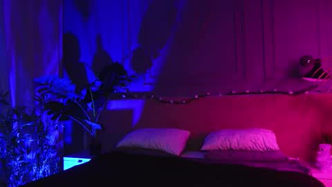 Snapshot of liv_fay chatting on December 17, 2025, 3:18 pm Liv 3 online show from December 17, 2025, 3:18 pm