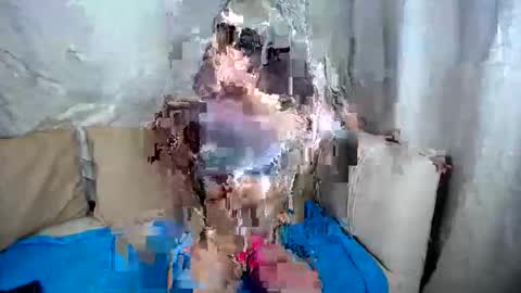 Snapshot of liv_sinclair chatting on May 23, 2026, 6:34 pm LIV online show from May 23, 2026, 6:34 pm