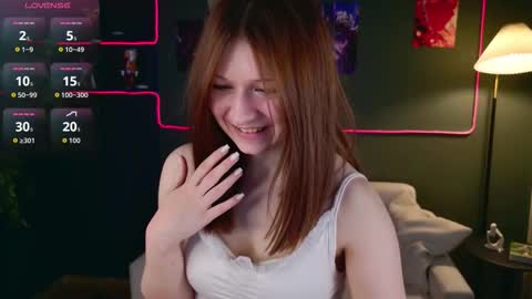 Snapshot of liv_veill chatting on March 17, 2026, 1:58 pm Liv online show from March 17, 2026, 1:58 pm