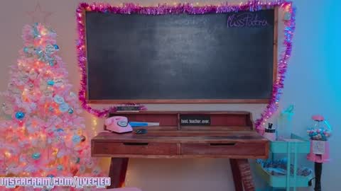 Snapshot of livecleo chatting on November 28, 2025, 9:17 pm Cleo Patra - online show from November 28, 2025, 9:17 pm