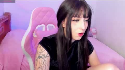 Snapshot of livemakio chatting on January 10, 2026, 6:04 am Liz online show from January 10, 2026, 6:04 am