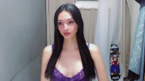 Lvia online show from April 23, 2026, 2:19 pm