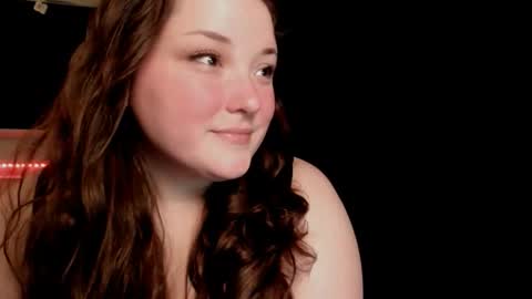 Liv online show from November 22, 2025, 2:43 am