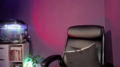 Snapshot of lixrose chatting on January 12, 2026, 1:11 am LixRose online show from January 12, 2026, 1:11 am