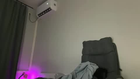 Liya Ray online show from November 13, 2025, 8:30 pm