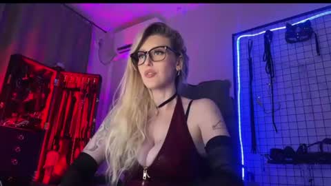 Liya Ray online show from July 6, 2026, 11:18 pm