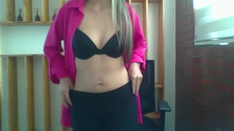 Snapshot of liz_28 chatting on October 3, 2025, 3:42 pm liz_28 online show from October 3, 2025, 3:42 pm