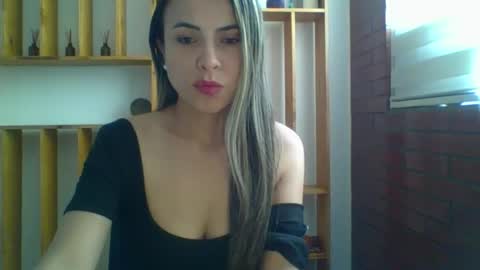 Snapshot of liz_28 chatting on October 22, 2025, 3:01 pm liz_28 online show from October 22, 2025, 3:01 pm