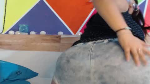 liz_603757 online show from February 1, 2025, 5:18 am