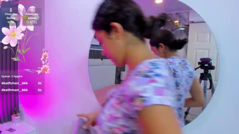 Lizeth online show from November 23, 2025, 11:21 am