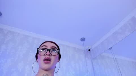 Snapshot of liz_lunna chatting on July 29, 2026, 9:13 pm LIZ LUNNA online show from July 29, 2026, 9:13 pm