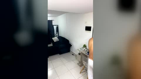 Snapshot of liz_xxx_zayn chatting on February 25, 2026, 11:47 pm liz_xxx_zayn online show from February 25, 2026, 11:47 pm