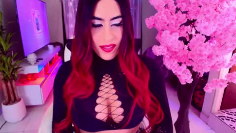 Snapshot of lizagothdoll chatting on October 6, 2025, 8:39 pm Liza Goth online show from October 6, 2025, 8:39 pm
