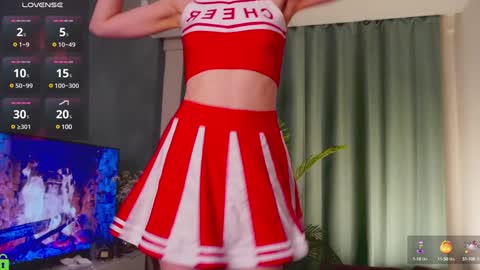 Sunnheart online show from December 10, 2024, 8:49 pm