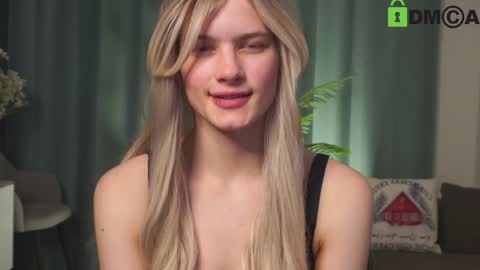 Sunnheart online show from February 1, 2025, 8:26 pm