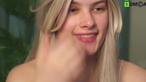 Sunnheart online show from February 12, 2025, 7:24 pm