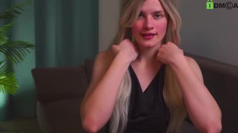 Sunnheart online show from February 15, 2025, 7:39 pm