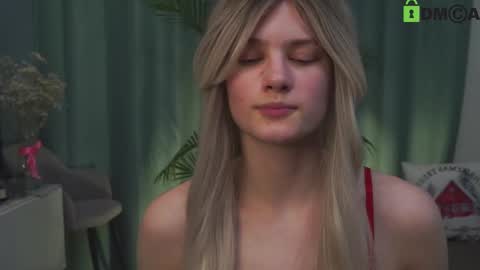 Sunnheart online show from February 25, 2025, 11:33 pm