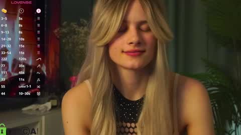 Sunnheart online show from March 7, 2025, 11:38 pm