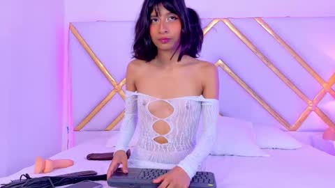 Lizette Kitty online show from October 7, 2025, 4:09 am