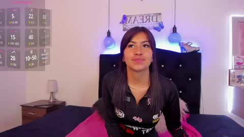 Snapshot of lizz_cherry_ chatting on April 22, 2026, 9:16 pm lizz online show from April 22, 2026, 9:16 pm