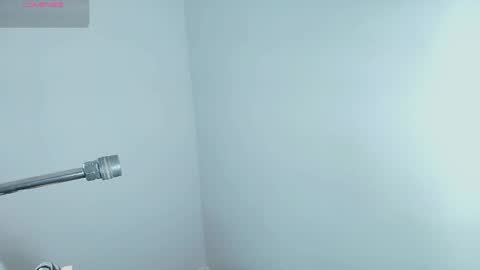 Snapshot of lizz_tender chatting on October 13, 2025, 12:16 pm Lizz online show from October 13, 2025, 12:16 pm