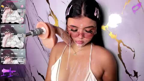 Snapshot of lizz_tender chatting on March 9, 2026, 12:53 pm Lizz online show from March 9, 2026, 12:53 pm