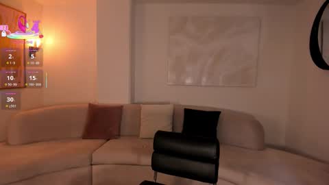 Snapshot of lizzcooper_ chatting on October 24, 2025, 4:09 am Lizz online show from October 24, 2025, 4:09 am