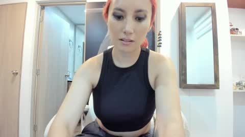 Snapshot of lizzdoux chatting on September 30, 2025, 2:49 am lizzdoux online show from September 30, 2025, 2:49 am