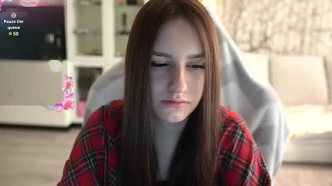 Snapshot of lizzi_fox chatting on February 23, 2025, 5:34 am Lizi-Fox online show from February 23, 2025, 5:34 am