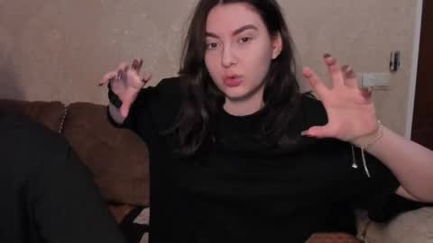 lizzi_muur online show from January 10, 2026, 11:56 am